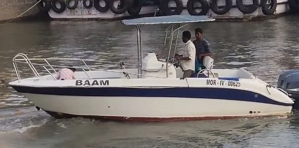 Baam Motor Boat on charter in Mumbai
