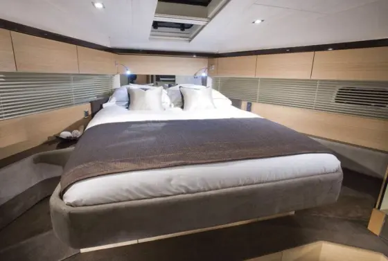 Fairline 42 on charter in Mumbai
