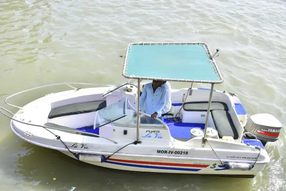 Lavi Motor Boat on charter in Mumbai