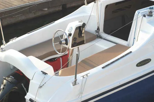 Macgregor 26 on charter in Mumbai