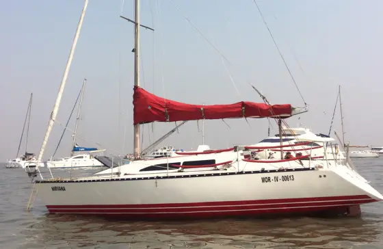 X-372 on charter in Mumbai